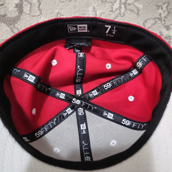 New Era Maple Leaf Hat - Picture 2 of 4